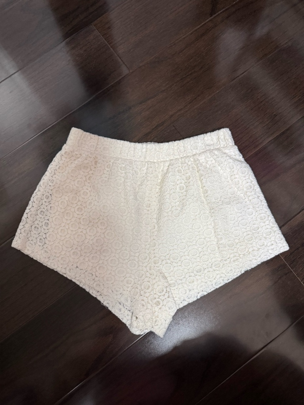 Women's White Lace High-Waist Shorts